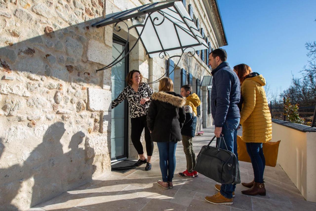 Au Bouchon Hotel Saint-Aigulin Exterior photo